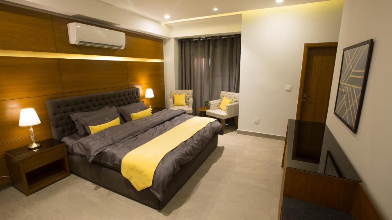 Space Luxury Rental Suites Rawalpindi Eksteriør bilde