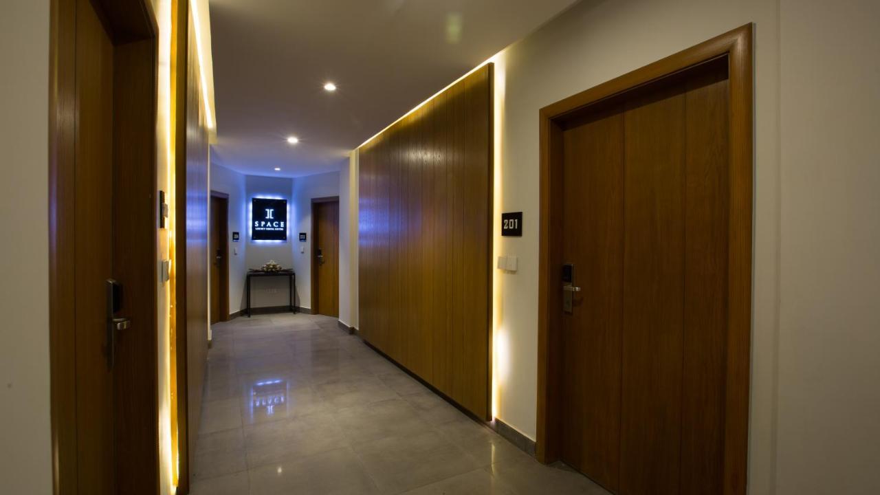 Space Luxury Rental Suites Rawalpindi Eksteriør bilde