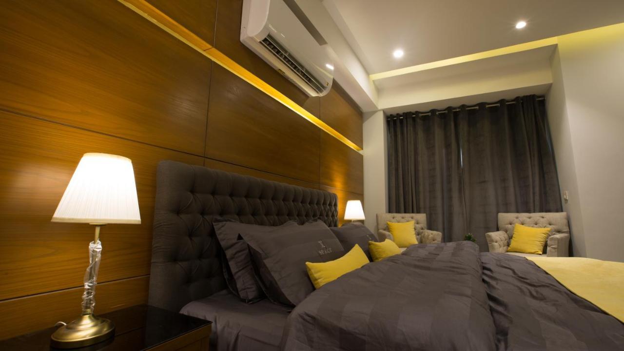 Space Luxury Rental Suites Rawalpindi Eksteriør bilde