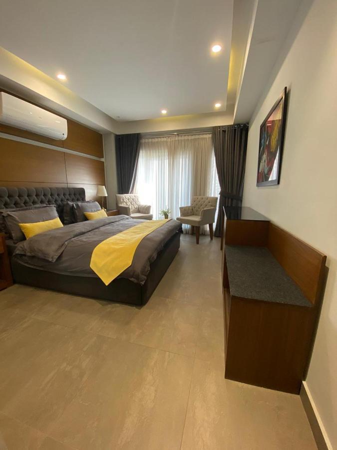 Space Luxury Rental Suites Rawalpindi Eksteriør bilde